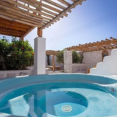 Apsenti Couples Only Hotel 4*
